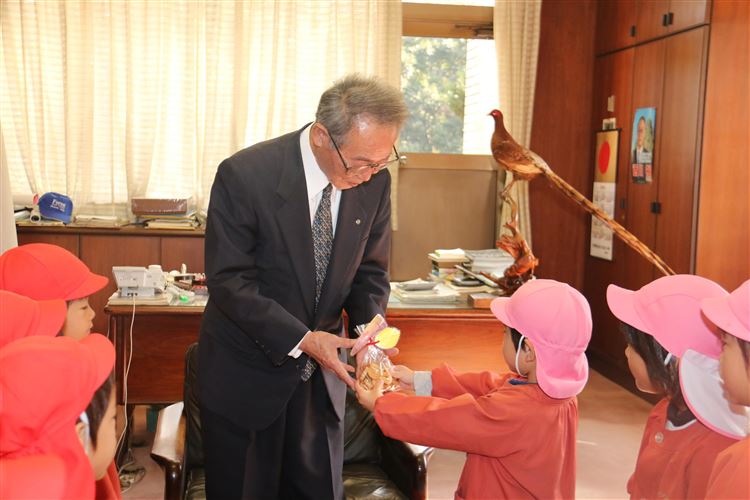 クッキー贈呈 クッキー贈呈