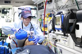 女性救急救命士 女性救急救命士