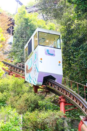 つなぎ四季彩温泉モノレール車両更新 1 つなぎ四季彩温泉モノレール車両更新 1
