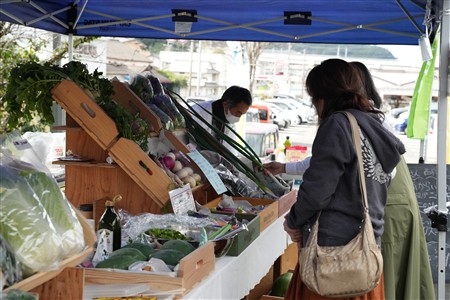 つなぎ FARM マルシェ(3) つなぎ FARM マルシェ(3)